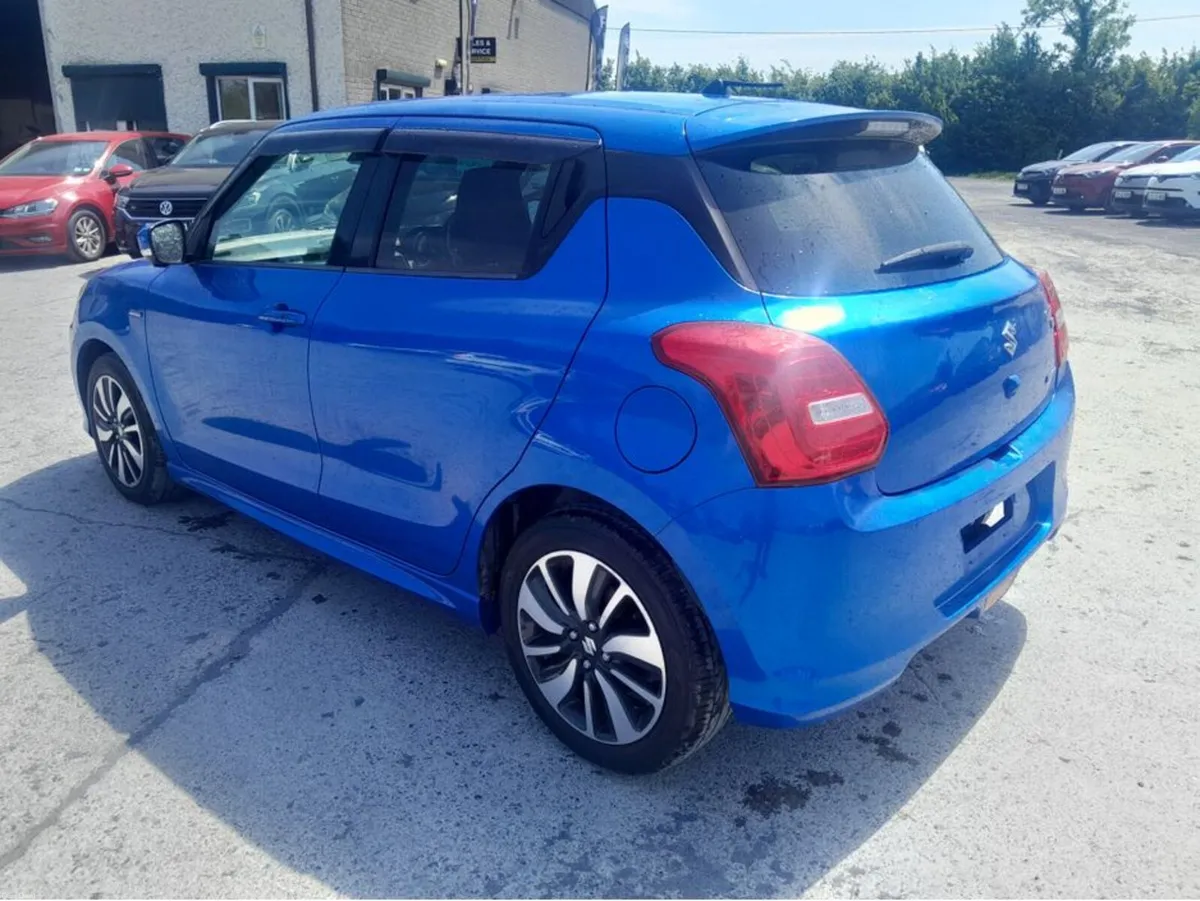 Suzuki Swift HYBRID RS - Image 6