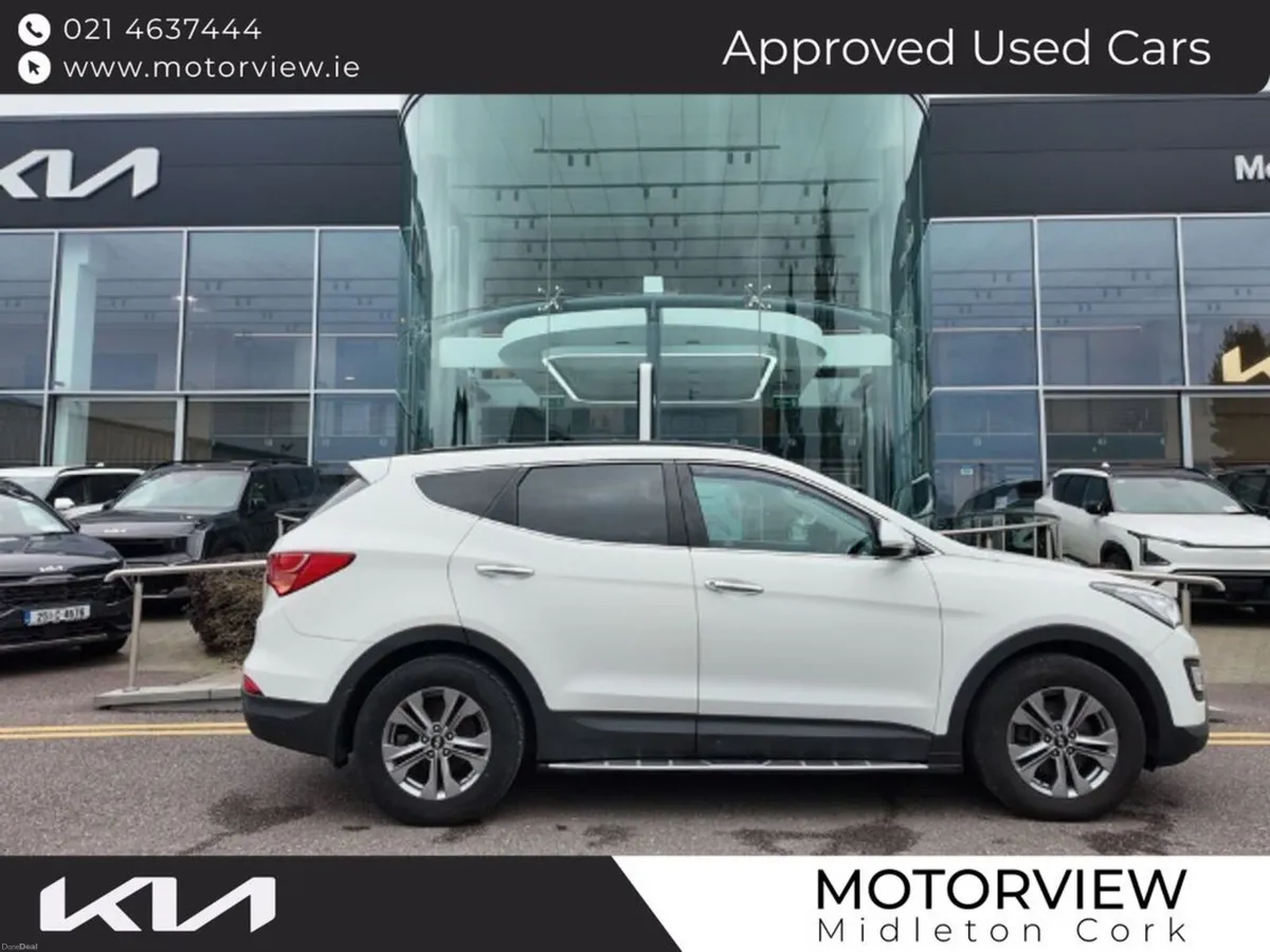 Hyundai Santa Fe Executive 4WD 2.2D, 7 seater, Rea - Image 1