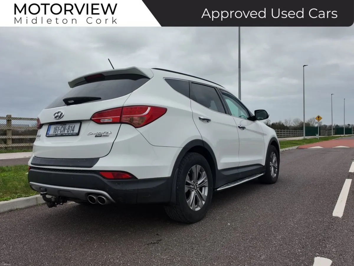 Hyundai Santa Fe Executive 4WD 2.2D, 7 seater, Rea - Image 4
