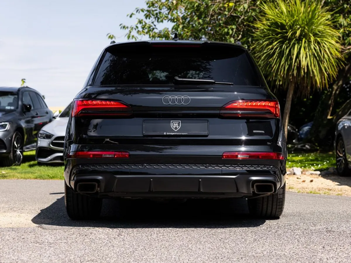 Audi Q7 Q7 TFSIe Black Edition Quattro - Image 5
