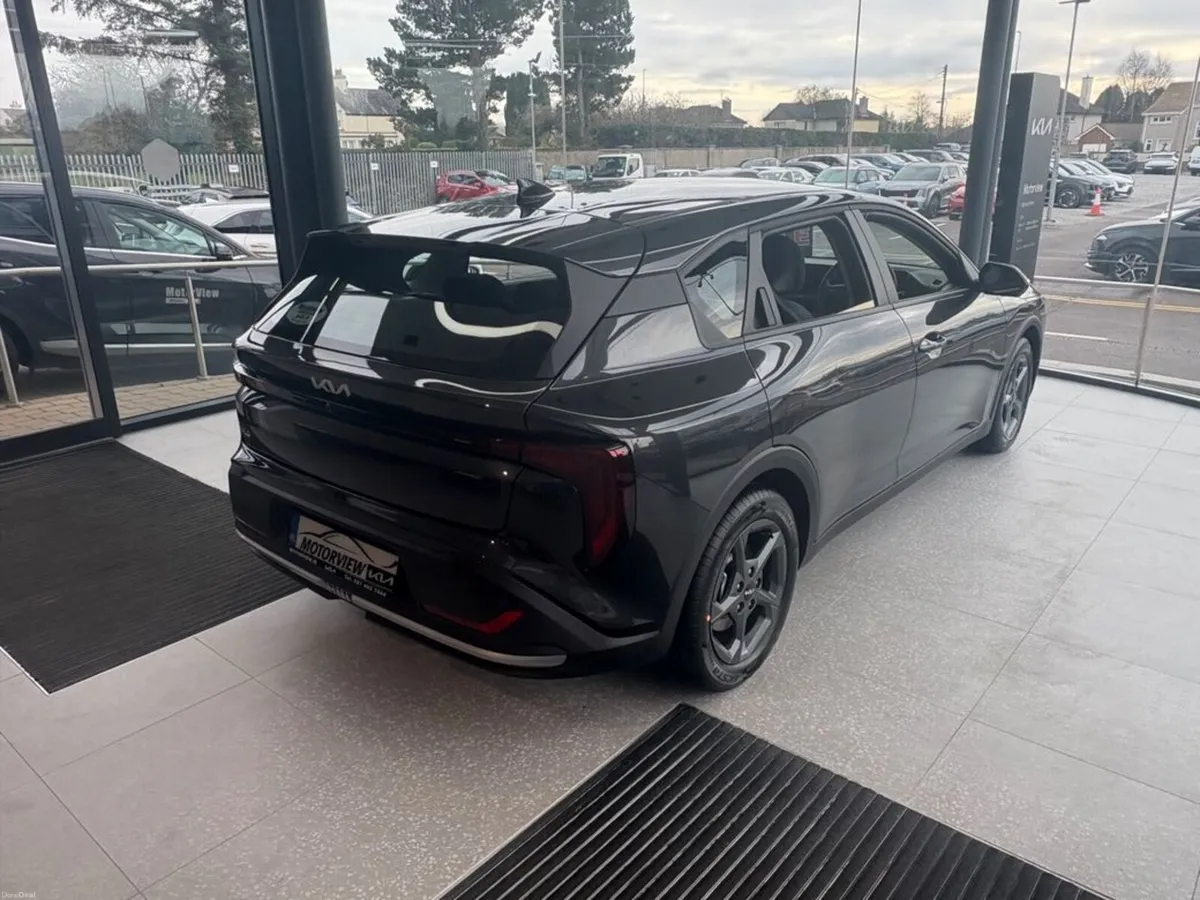 Kia K4 5 door, SPORT Spec **3.9% finance** **7 YEA - Image 6