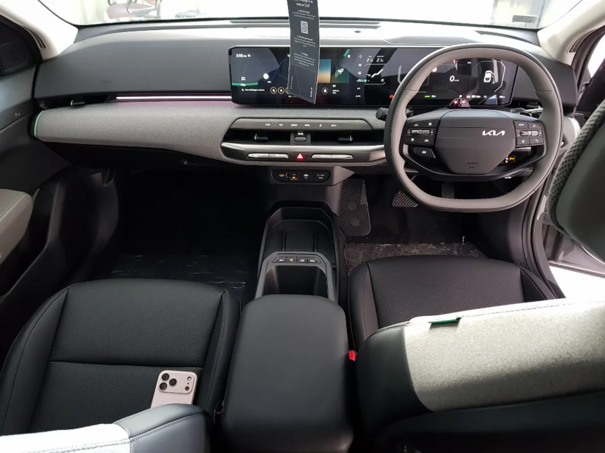 Kia EV4 Kia EV4 Fastback K3 Grey - Image 5