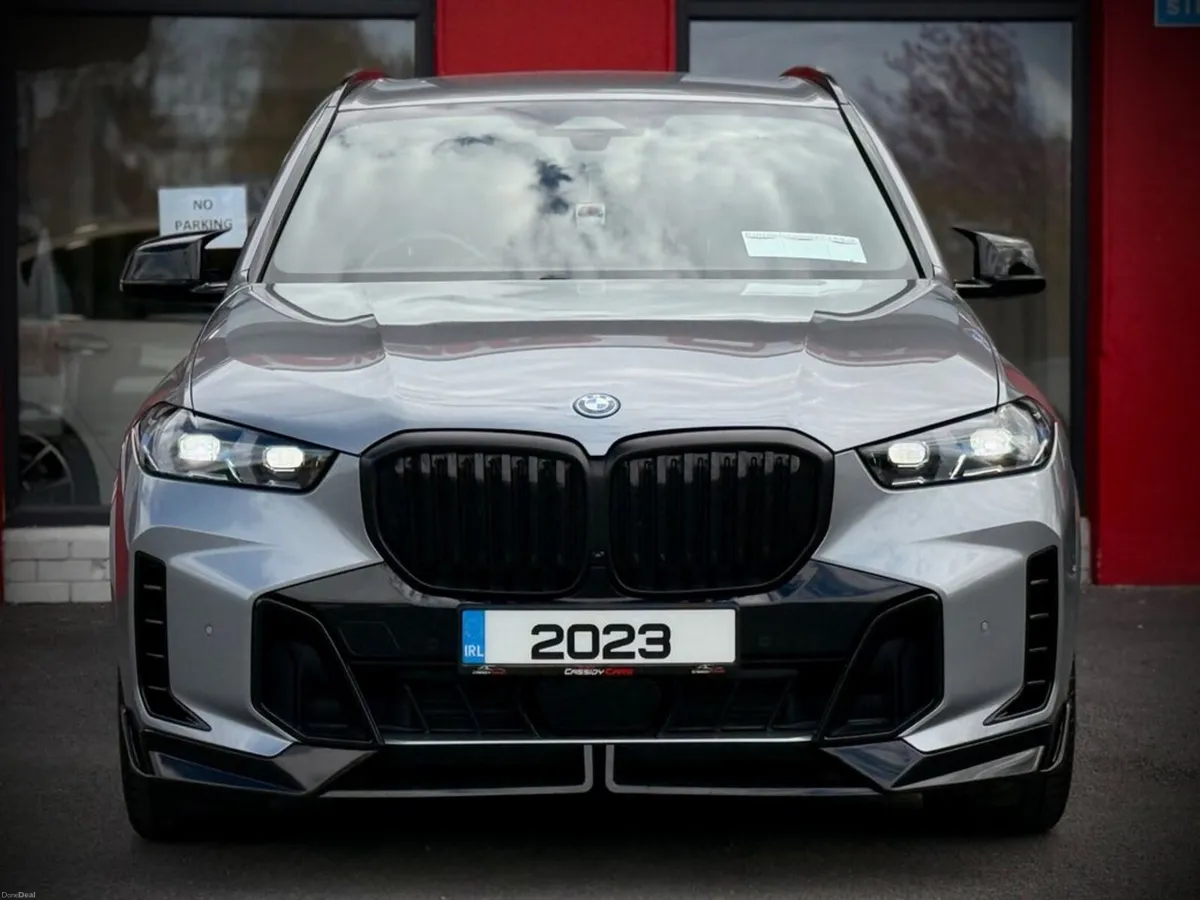 BMW X5 XDRIVE 50E M SPORT // HUGE SPEC // COMPETIT - Image 2