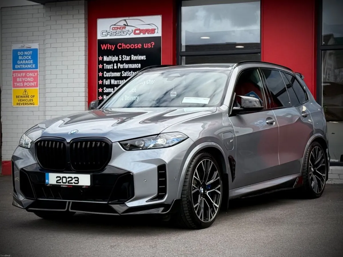 BMW X5 XDRIVE 50E M SPORT // HUGE SPEC // COMPETIT - Image 4