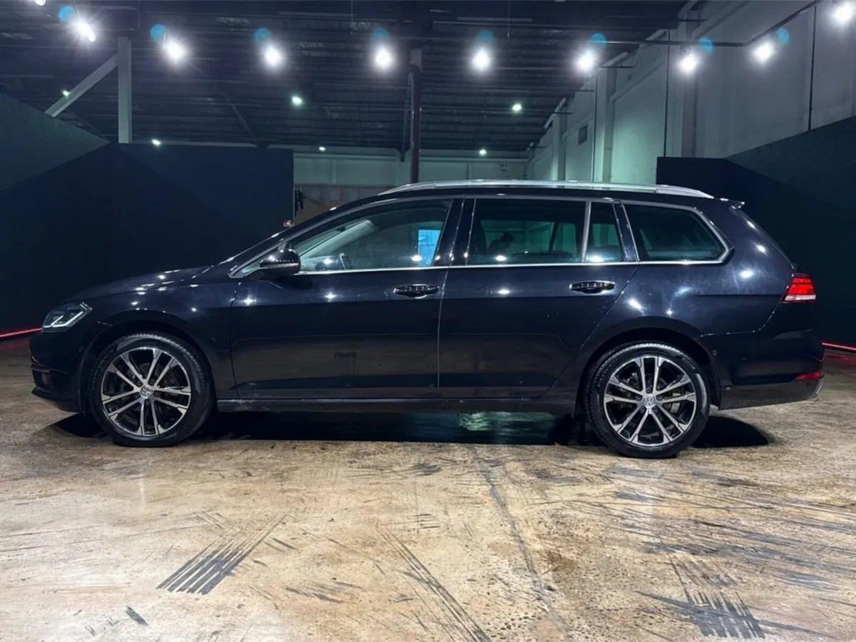 Volkswagen Golf ESTATE 1.2L TSI AUTOMATIC - REVERS - Image 6
