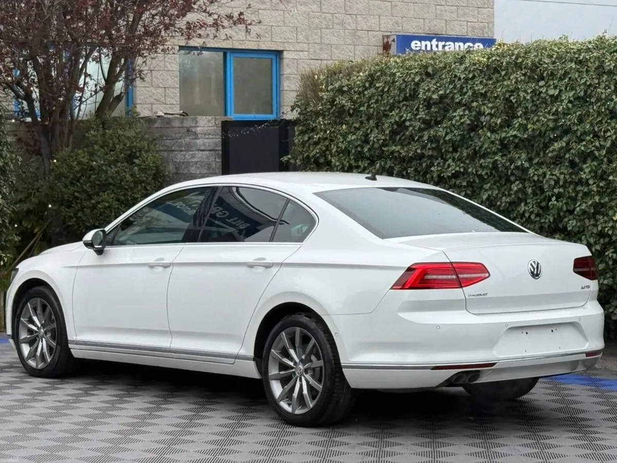 Volkswagen Passat HIGHLINE 2.0 TDI // SERVICE HIST - Image 5