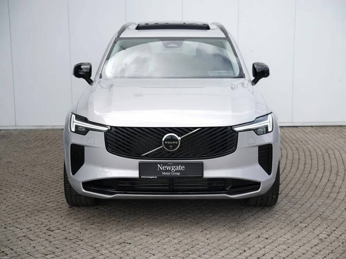 Volvo XC90 T8 ULTRA AWD - Image 2