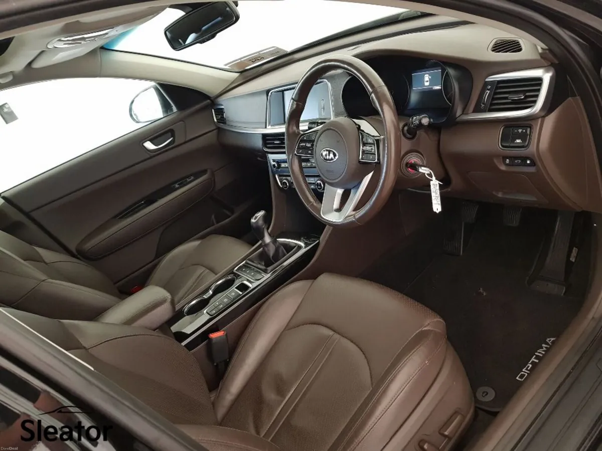 Kia Optima K3 SR 4DR - Image 5