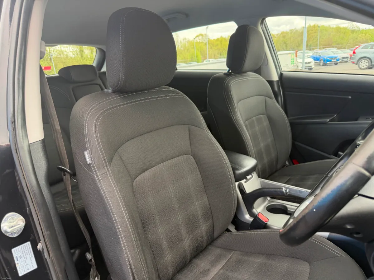 Kia Sportage Diesel Suv 5DR * BLUETOOTH / CRUISE C - Image 6