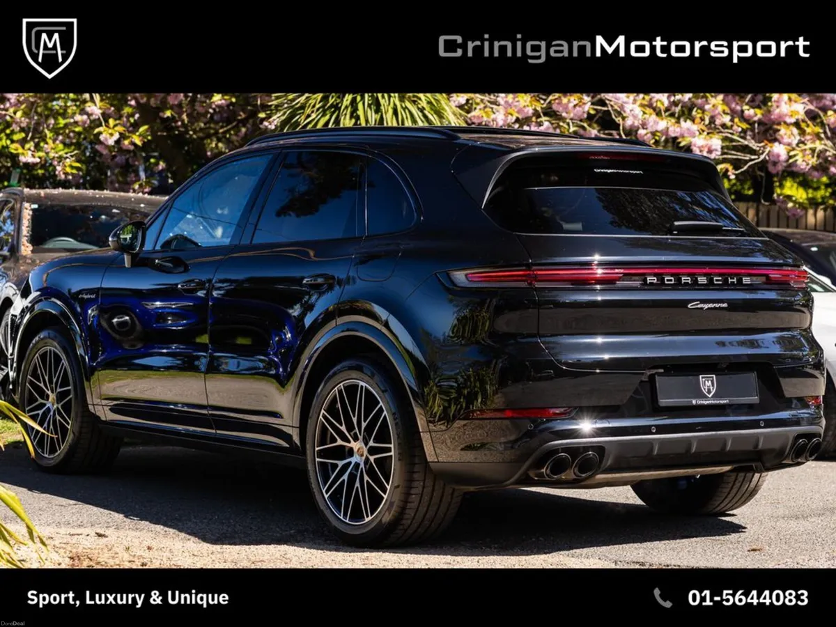 Porsche Cayenne V6 E-Hybrid - Image 2