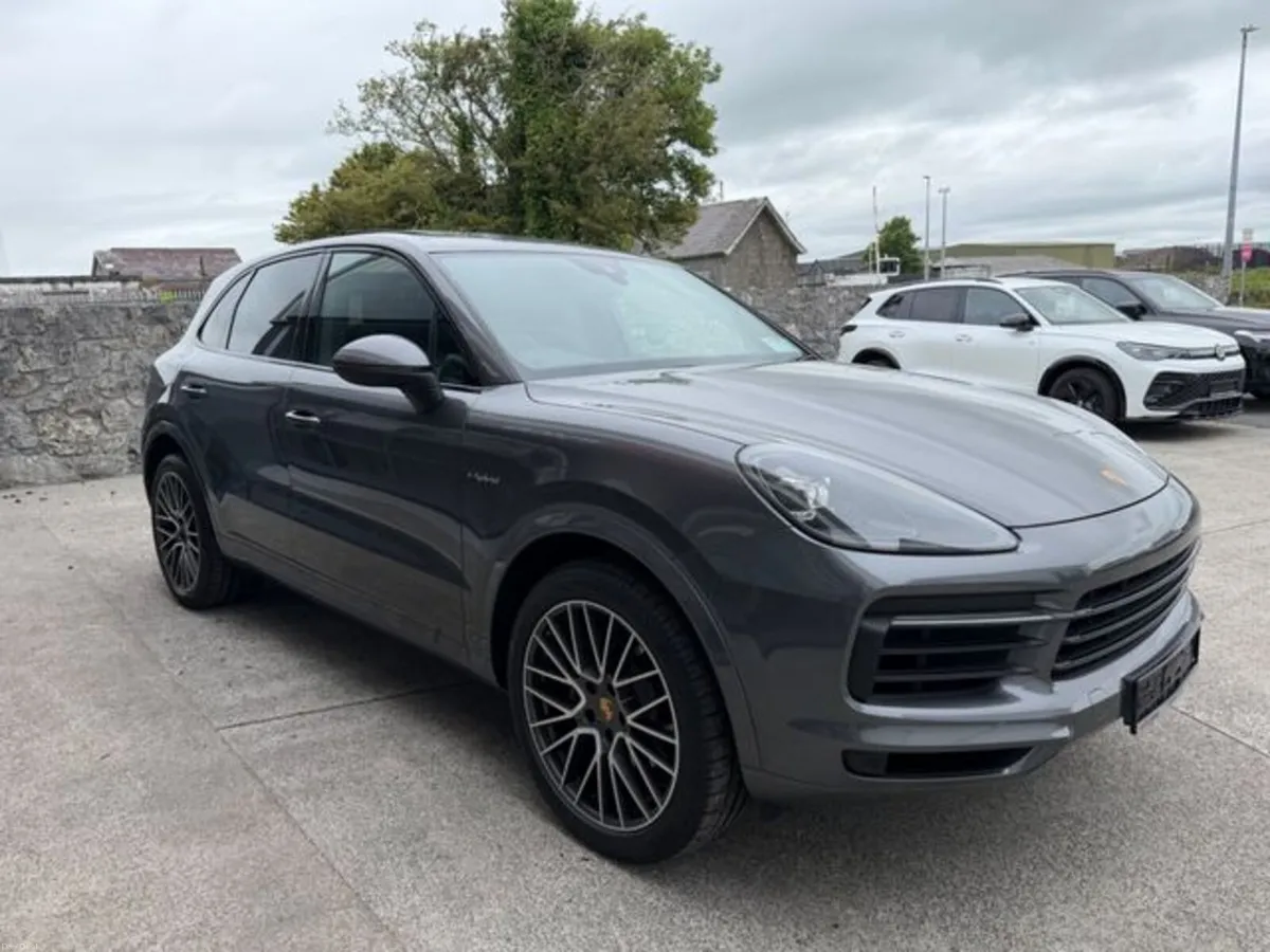Porsche Cayenne CAYENNE ESTATE E-HYBRID 5DR TIPTRO - Image 5