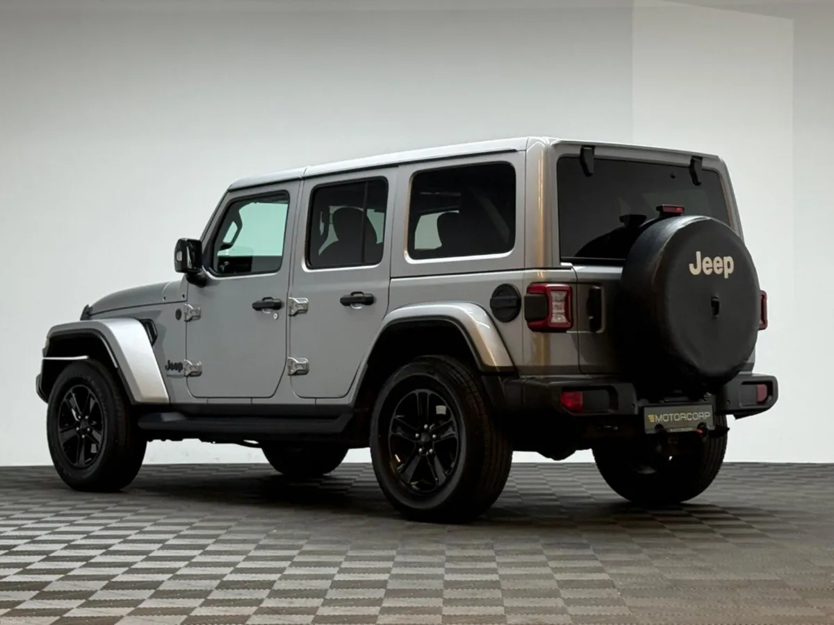 Jeep Wrangler NIGHT EAGLE UNLIMITED 2.0 272HP - Image 6