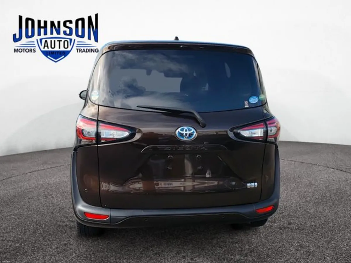 Toyota Sienta 1.5 Petrol Auto - Image 5