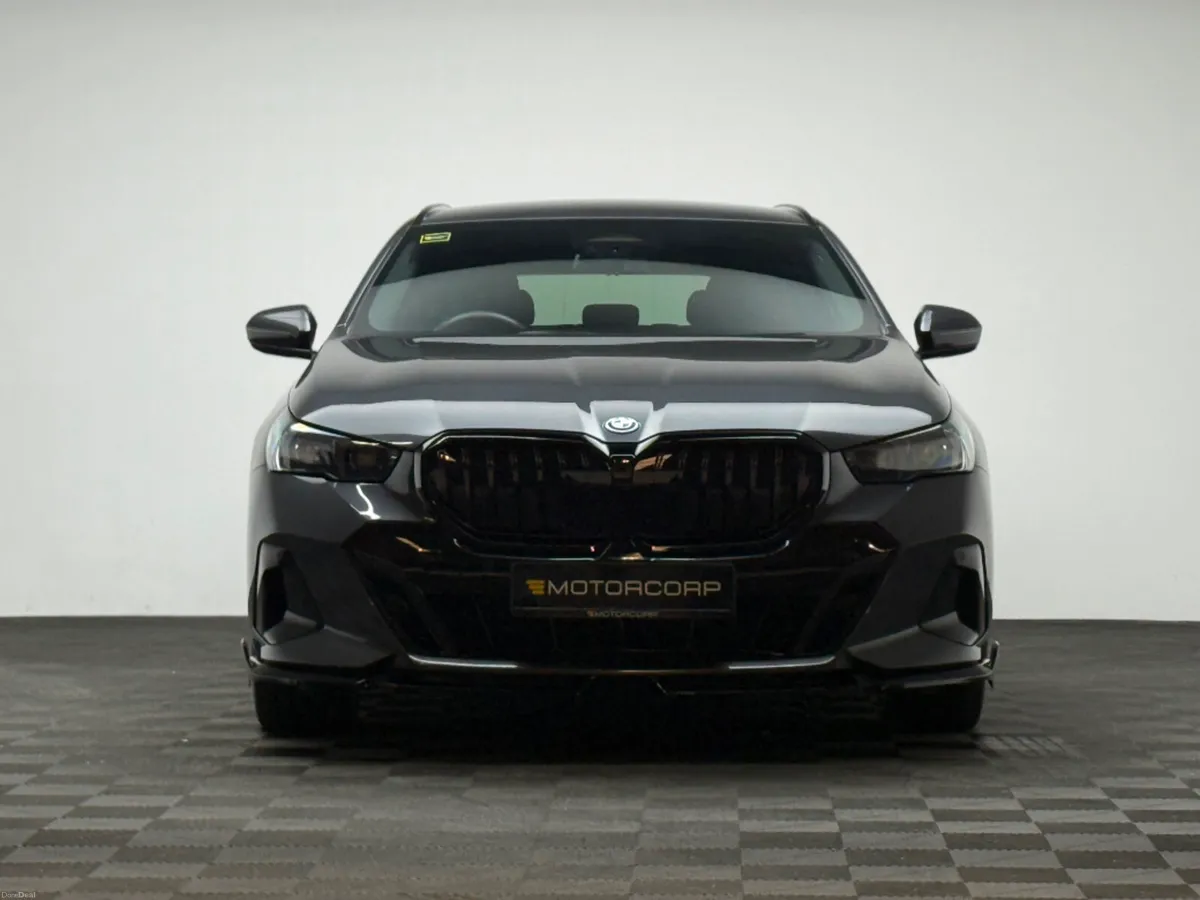BMW 5-Series 530E M SPORT - Image 2