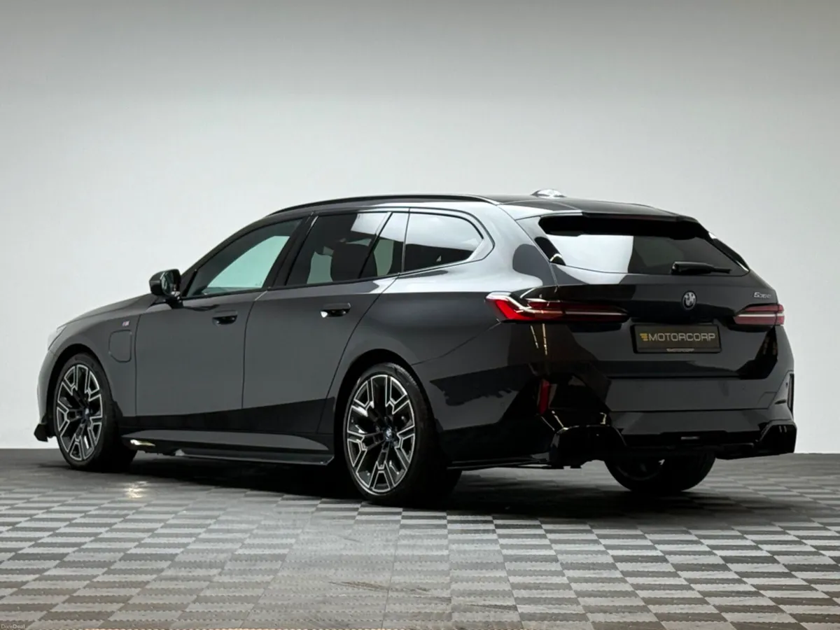 BMW 5-Series 530E M SPORT - Image 5