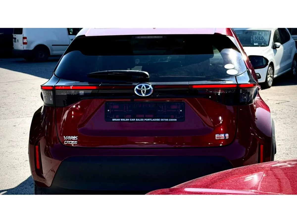 Toyota Yaris Cross Z HYBRID - Image 3