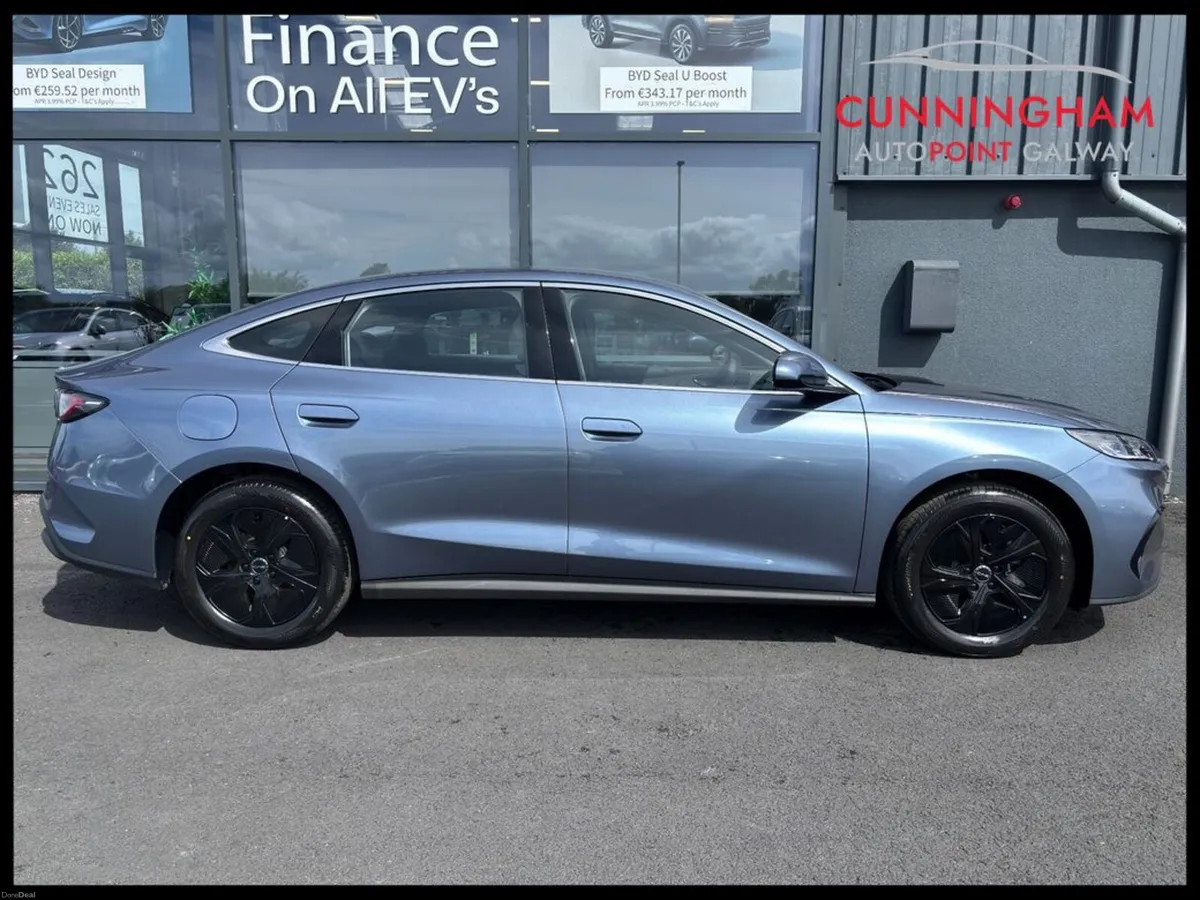 BYD Seal 6 Super Hybrid Boost Saloon - Image 3