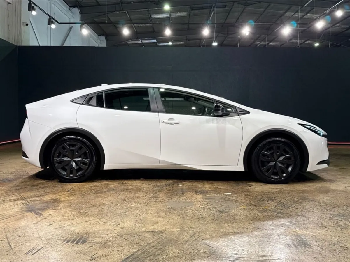 Toyota Prius NEW MODEL - 1.8L HYBRID AUTOMATIC - C - Image 2