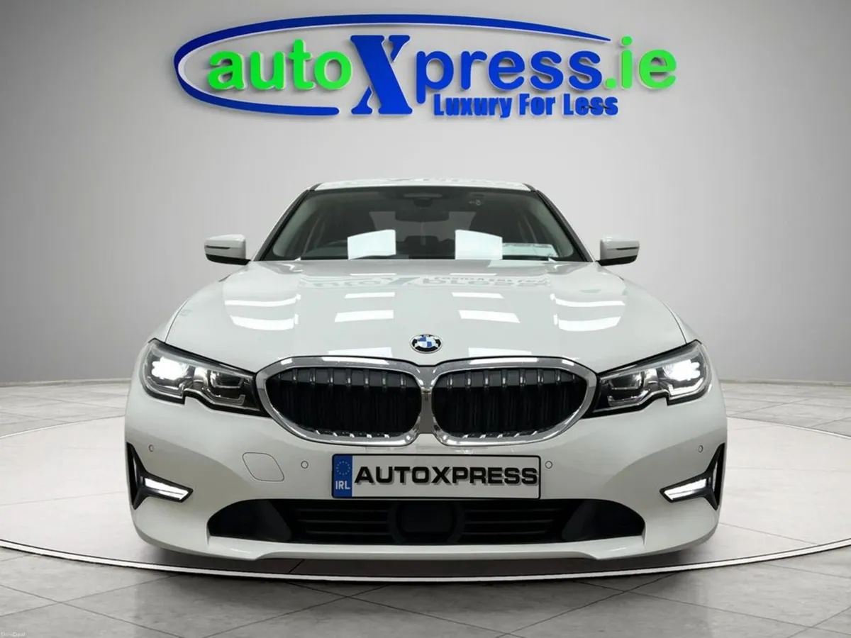 BMW 3-Series 320D xDrive Automatic. - Image 3
