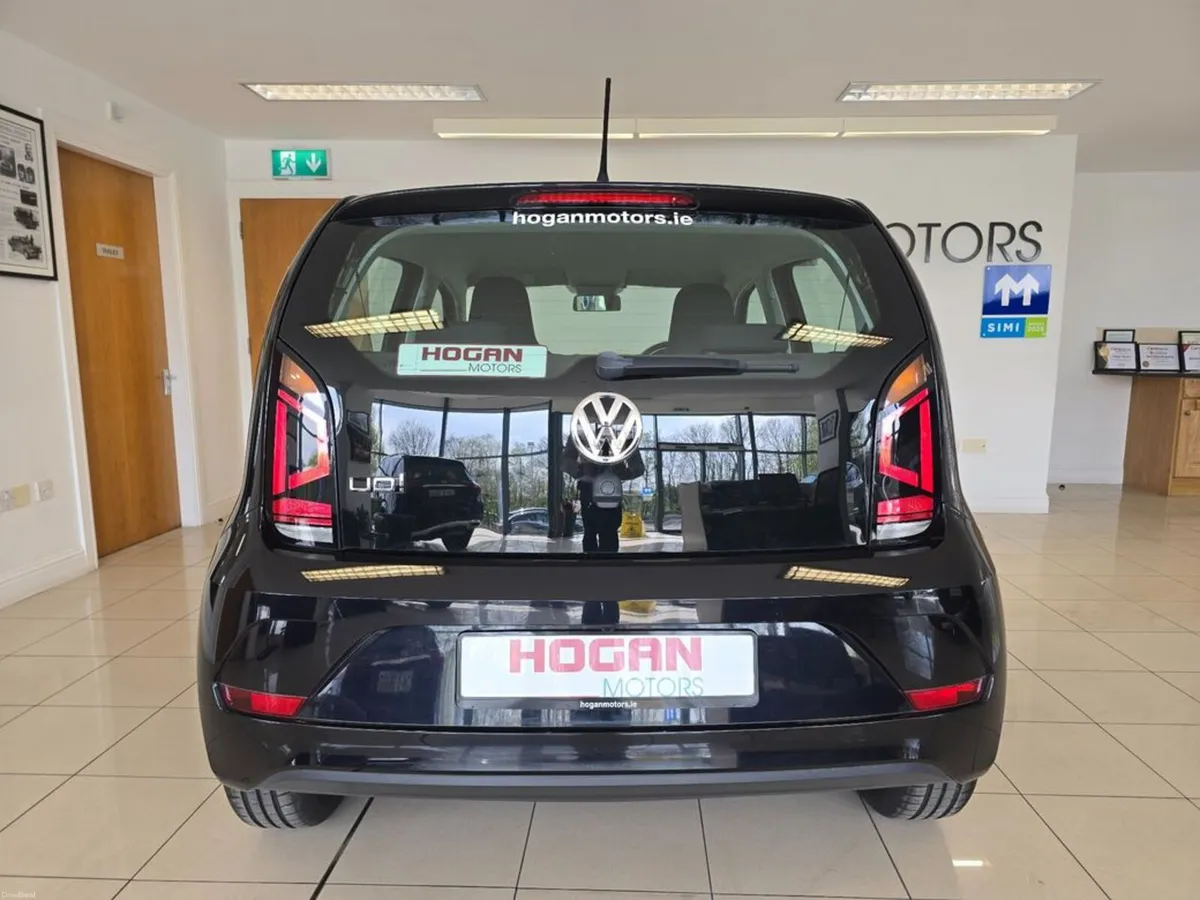 Volkswagen up! Move Up 1.0 5DR Automatic - Image 5