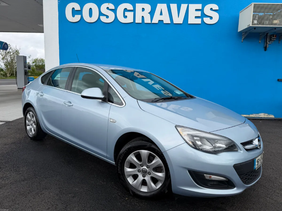 Opel Astra Saloon 1.6cdti 110PS 4DR * BLUETOOTH * - Image 1