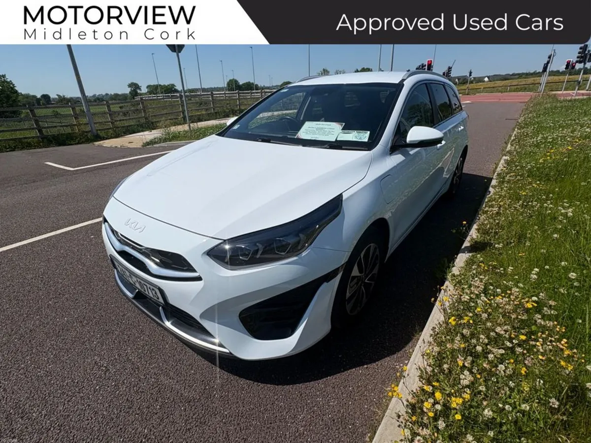Kia Ceed SW Phev **AUTOMATIC** **warranty till 203 - Image 4