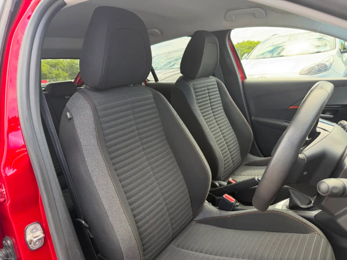 Peugeot 208 Active 1.2 75 6.4 4DR * APPLE CAR PLAY - Image 6