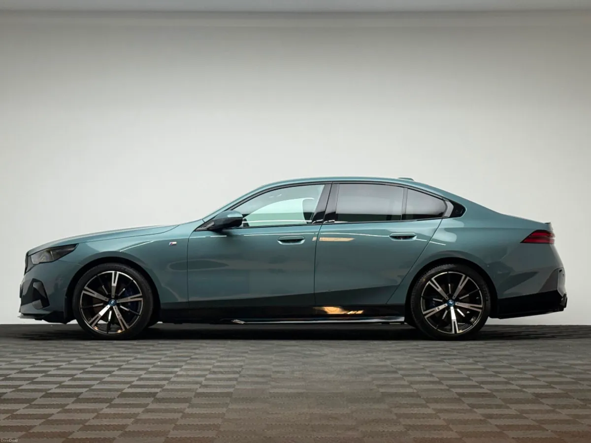 BMW i5 40 M SPORT PRO EDRIVE - Image 4