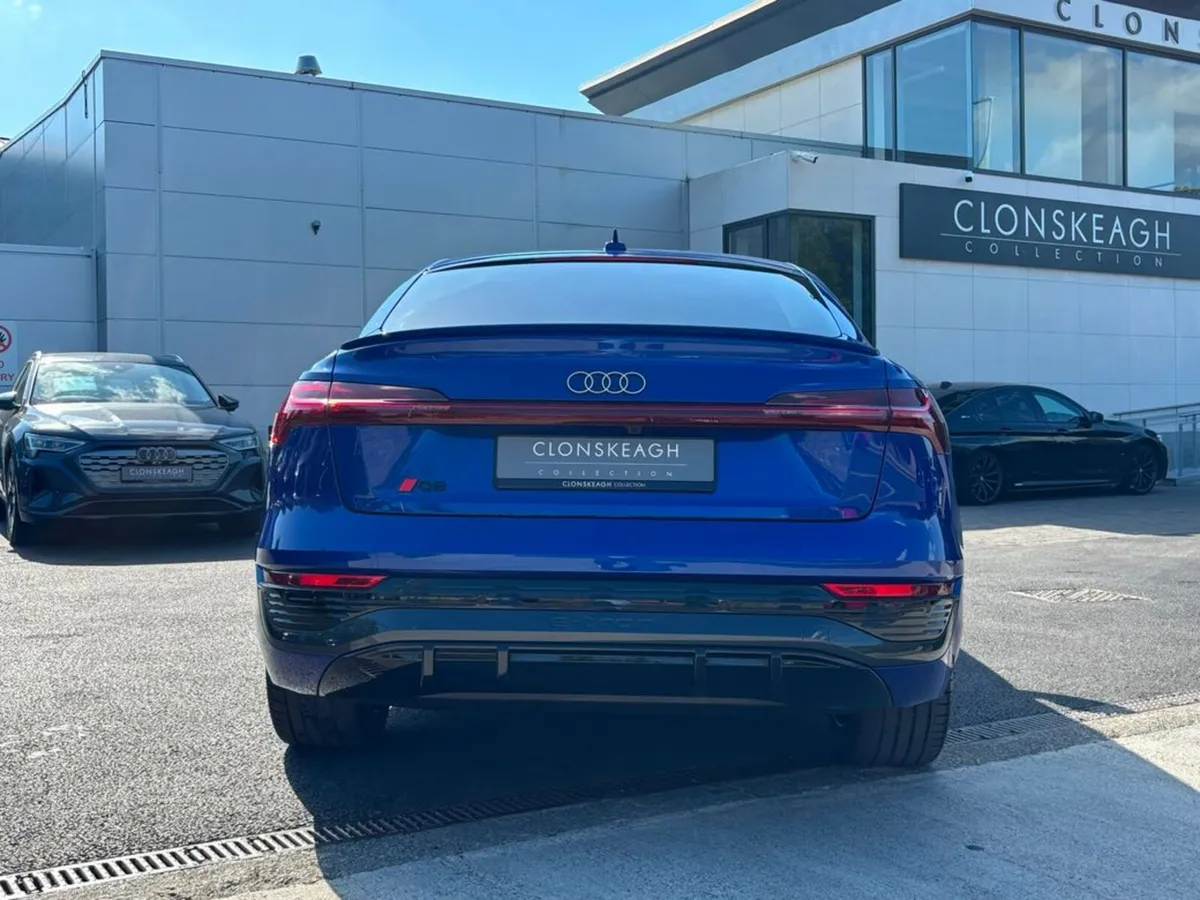 Audi Q8 e-tron SPORTBACK QUATTRO S LINE - Image 6