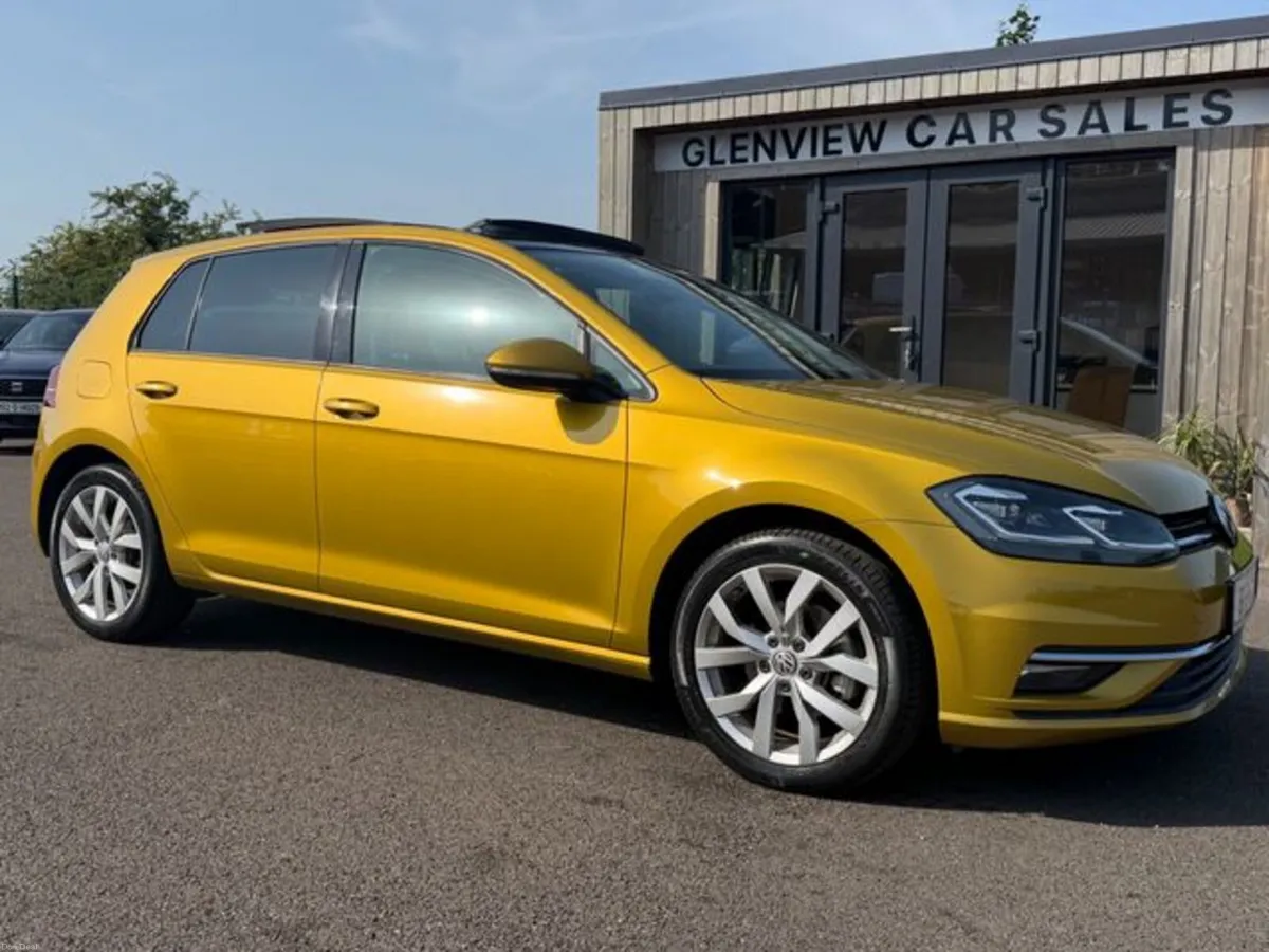Volkswagen Golf TECH / COMFORT PACK / SUNROOF - Image 1