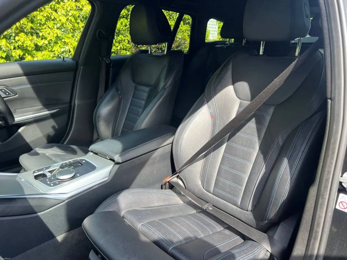 BMW 3-Series 320d M-SPORT COMPETITION TOURING AUTO - Image 5