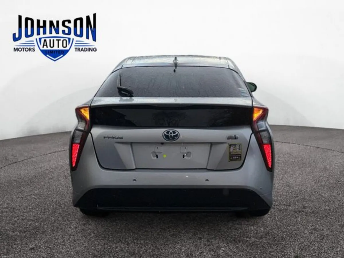 Toyota Prius 1.8 Petrol Hybrid Auto - Image 4