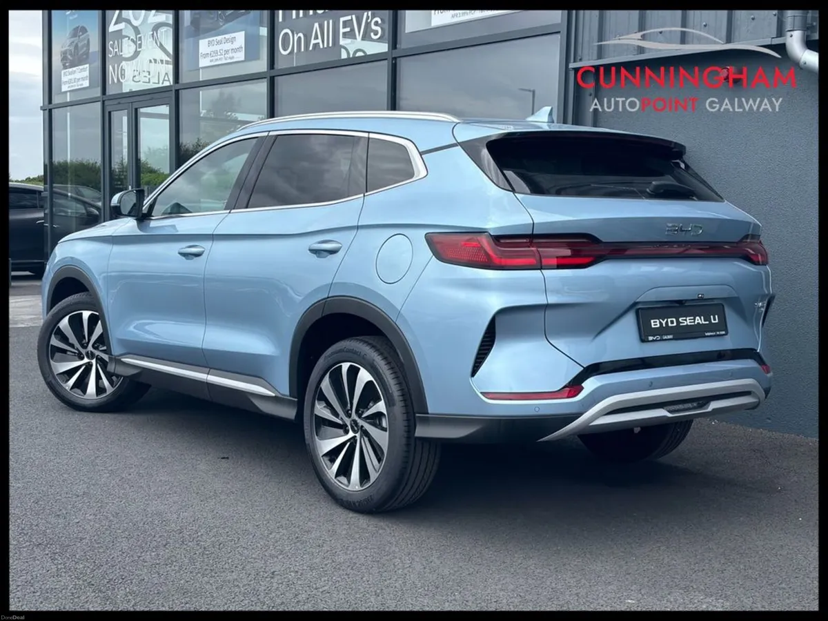 BYD SEAL U DM-i Boost 18.8kWh **80km EV Range** - Image 2
