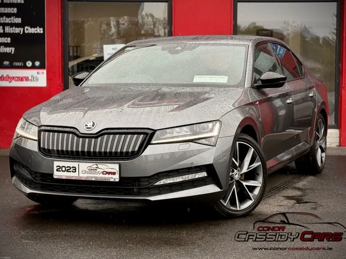 Skoda Superb SPORTLINE PLUS IV PHEV DSG // HYBRID - Image 1
