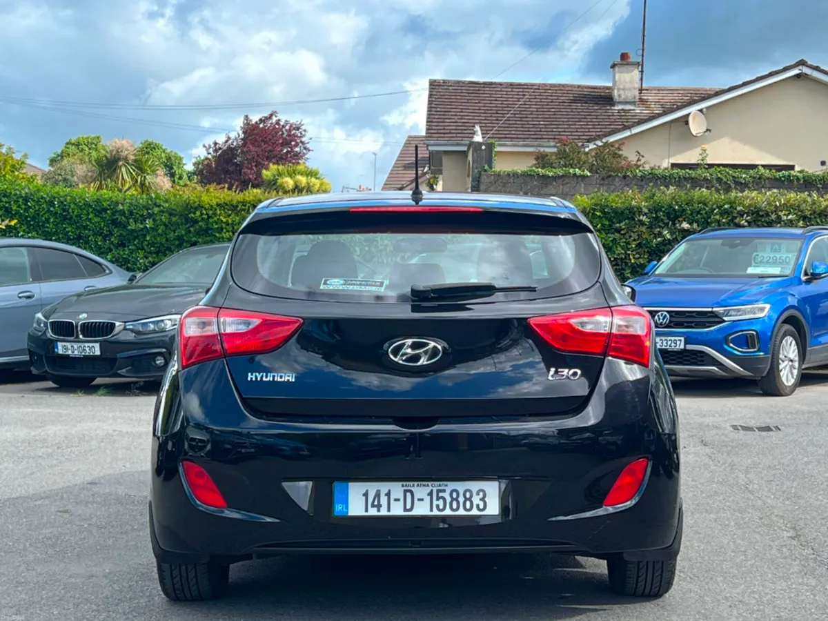 Hyundai i30 1.4 DSL CLASSIC 5 DOOR *IRISH CAR* - Image 5