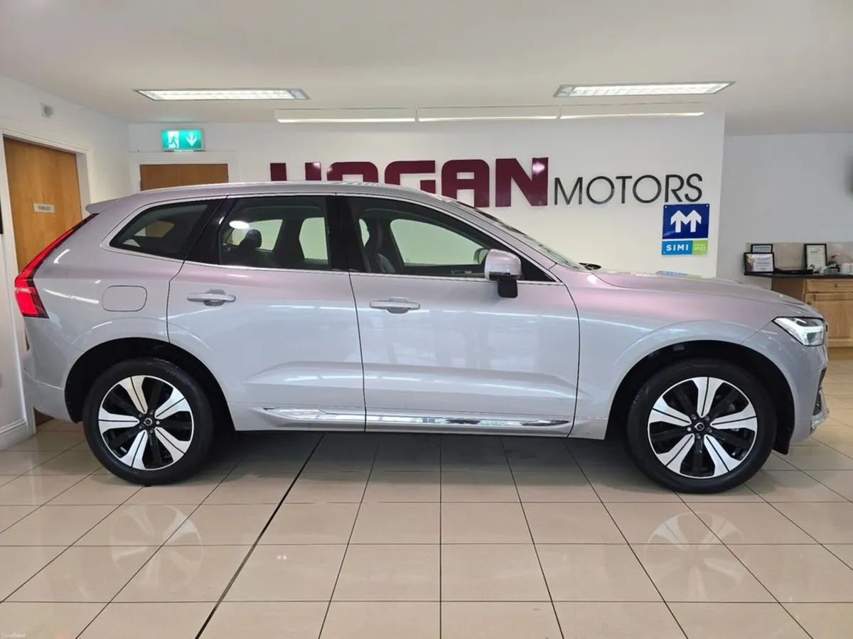 Volvo XC60 T6 PHEV Plus Bright AWD * Best Spec * - Image 3