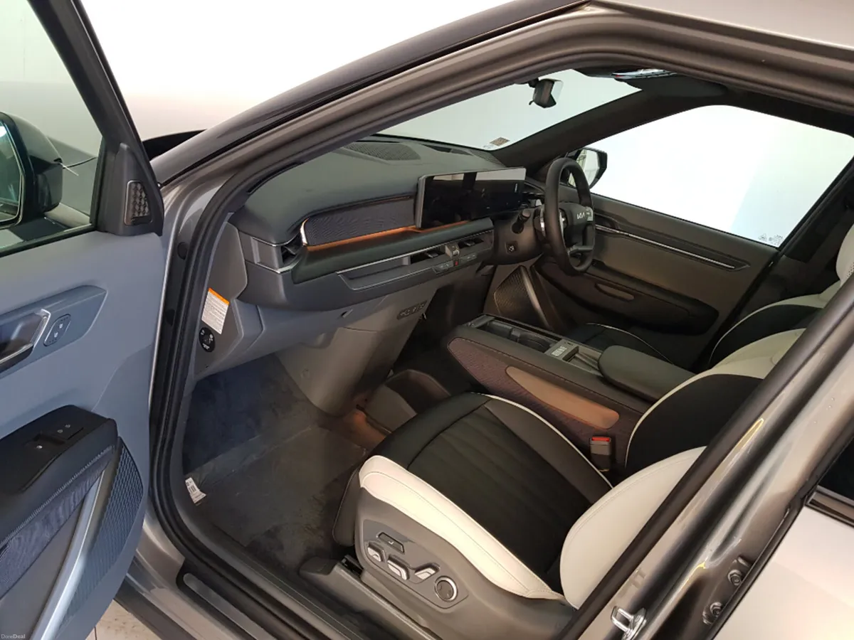 Kia EV9 - Image 6
