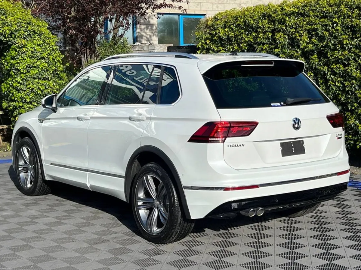 Volkswagen Tiguan R-LINE 4MOTION 2.0 TDI // HEATED - Image 5