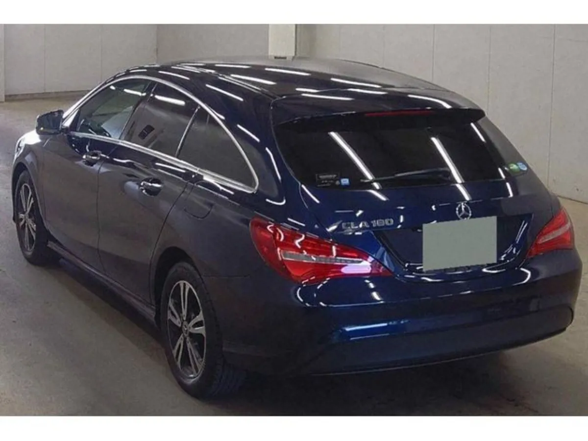Mercedes-Benz CLA 1.6 Petrol Auto - Image 3