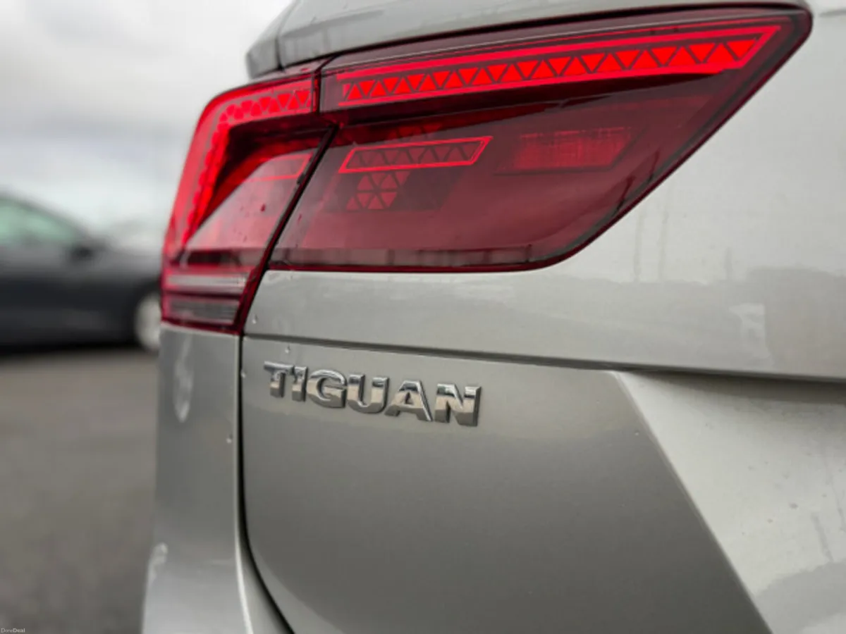 Volkswagen Tiguan TDI R-LINE - Image 6