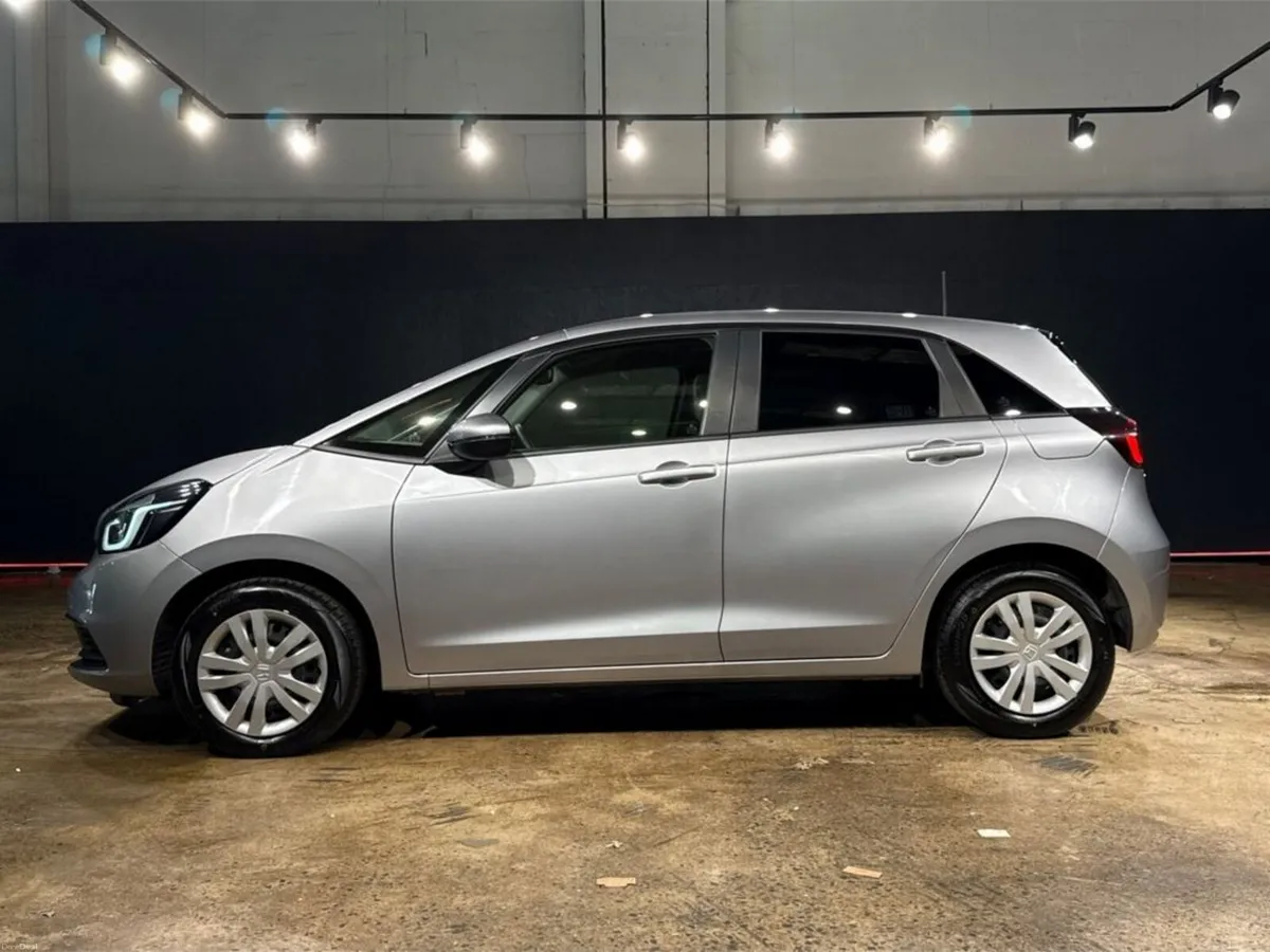 Honda Fit 1.5L HYBRID - PUSH START/STOP BUTTON - R - Image 6