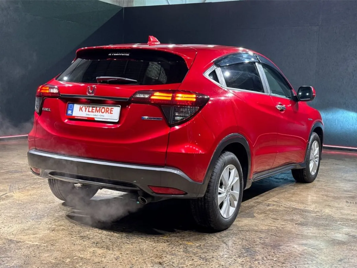 Honda Vezel HYBRID 1.5 AUTOMATIC - FACTORY ALLOYS - Image 3
