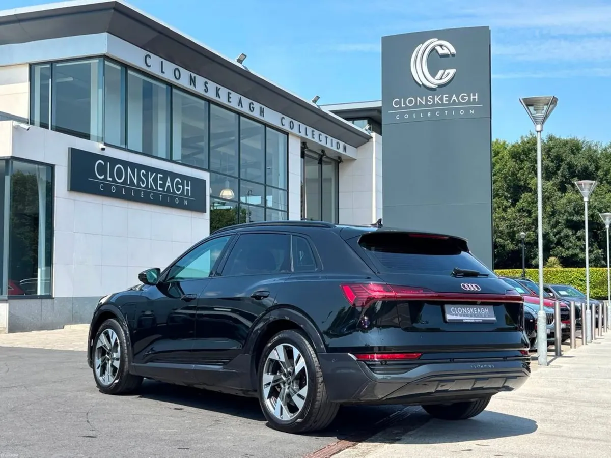 Audi Q8 e-tron QUATTRO SPORT - Image 5