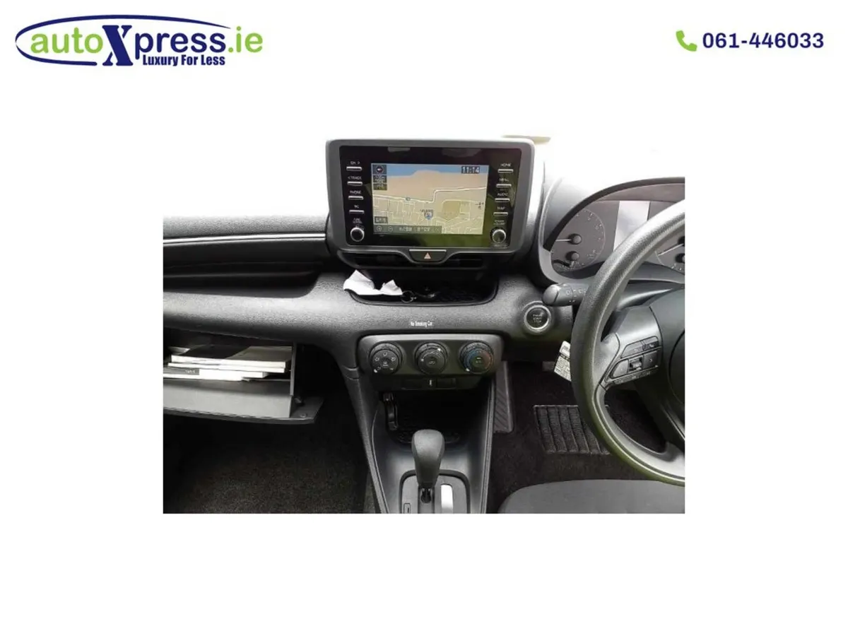 Toyota Yaris 1.0 Petrol, Automatic, Reversing came - Image 2