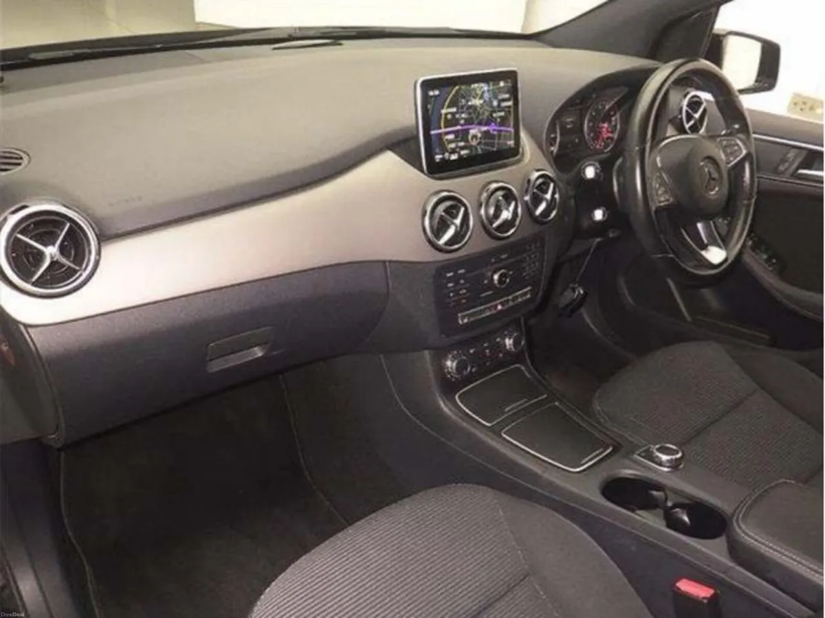 Mercedes-Benz B-Class B180 1.6 Petrol Auto - Image 4