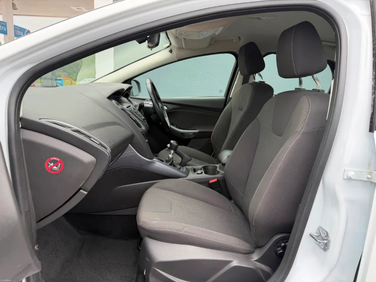Ford Focus Saloon 1.6 Diesel Titanium 1.6tdci 95PS - Image 6