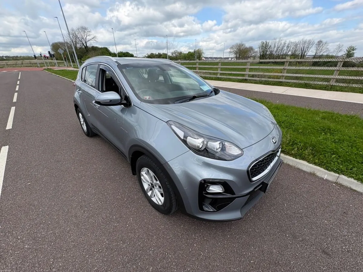 Kia Sportage 5DR, Touch Screen Infotainment System - Image 3