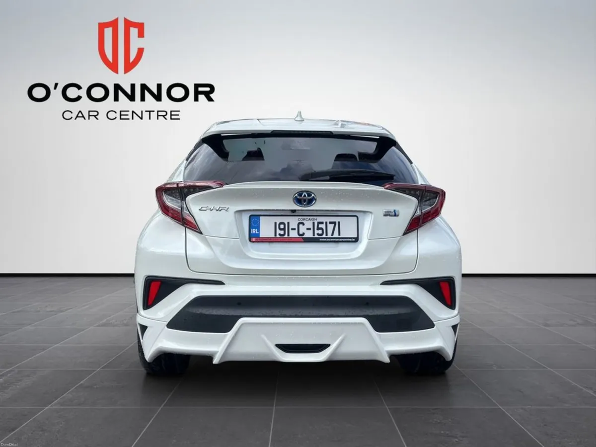 Toyota C-HR 1.8 - Image 5