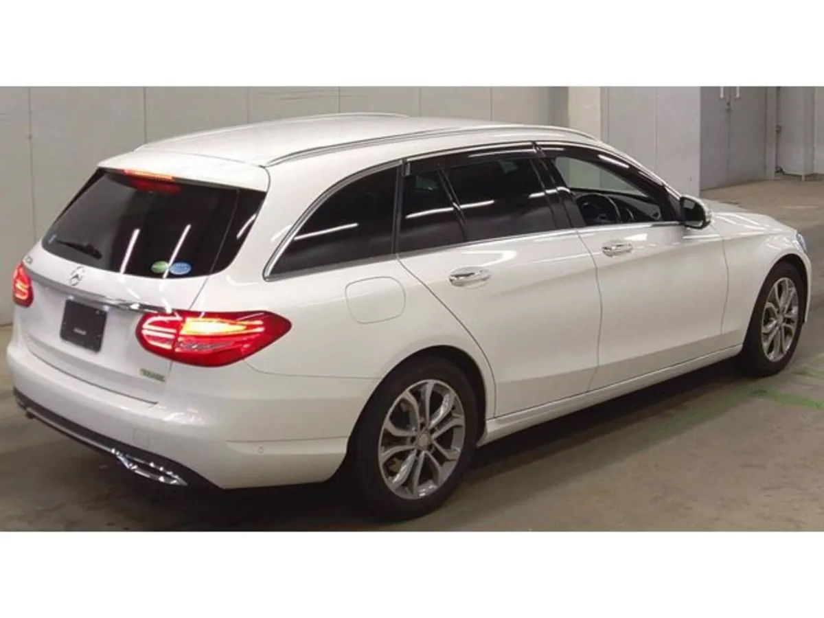 Mercedes-Benz C-Class C200 Estate Grade 4.5 Japane - Image 4