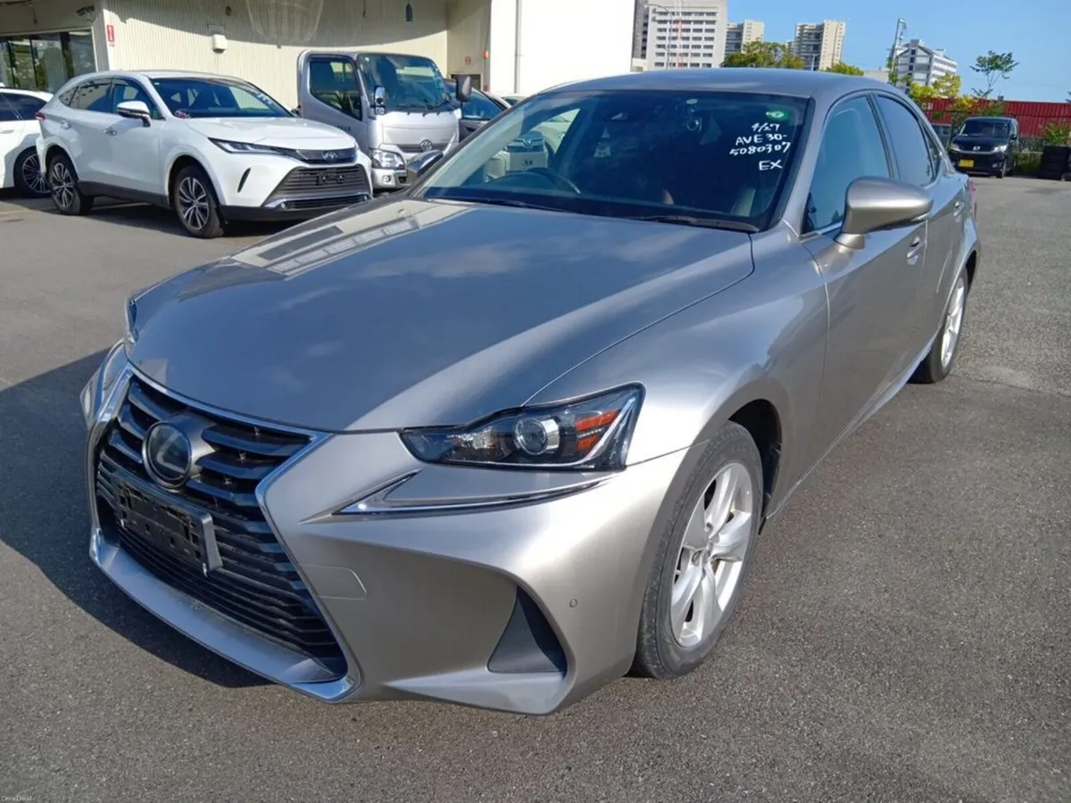 Lexus IS Hybrid Luxury Automatic - Image 3
